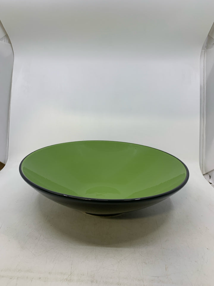 LARGE GREEN INTERIOR CENTERPIECE BOWL.