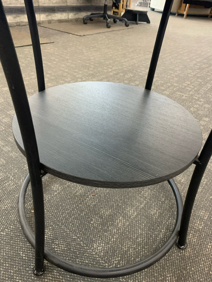 2-TIER GRAY END TABLE.