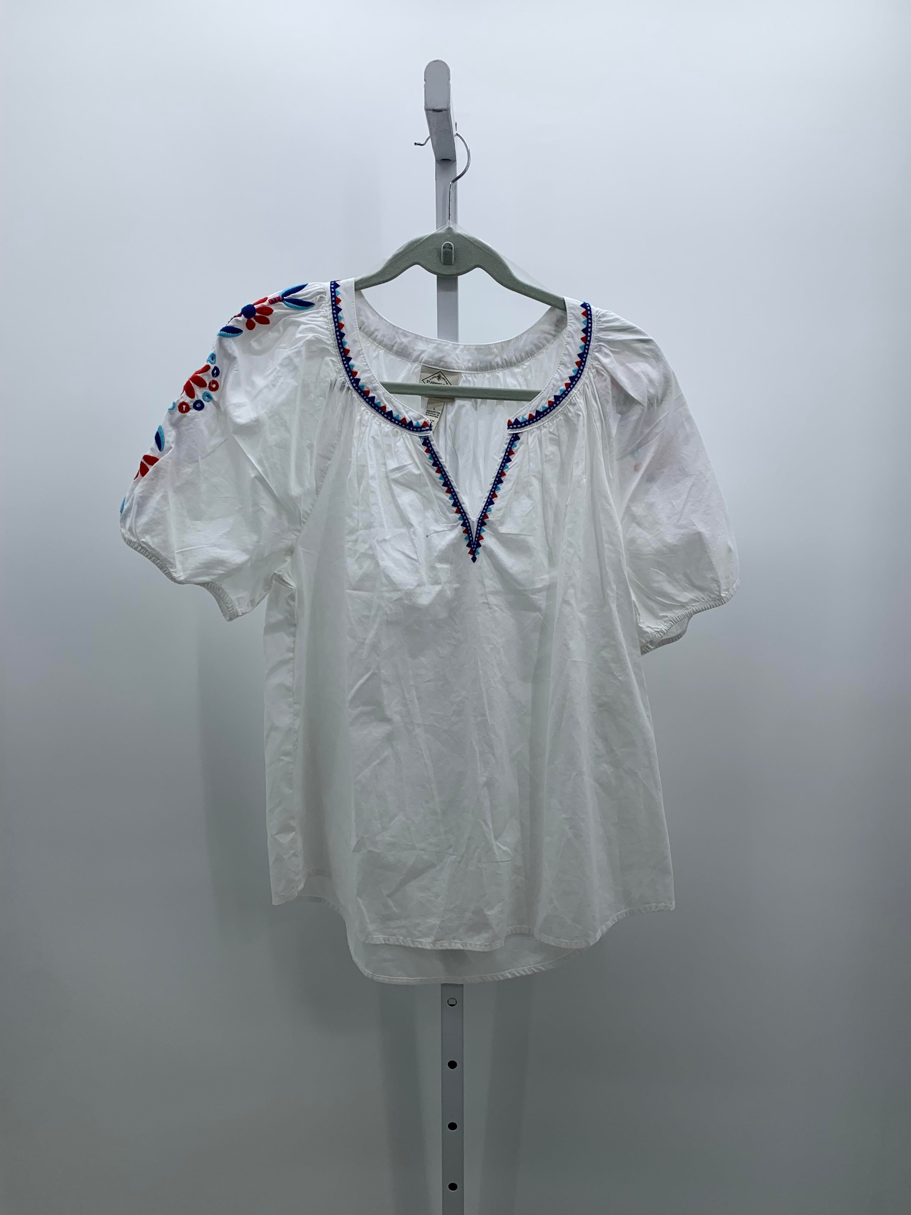 St. Johns Bay Size Large Misses Short Sleeve Shirt