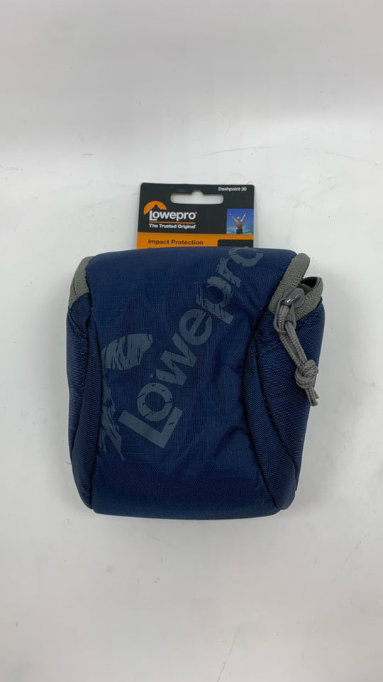 NIP LOWEPRO CAMERA CASE.