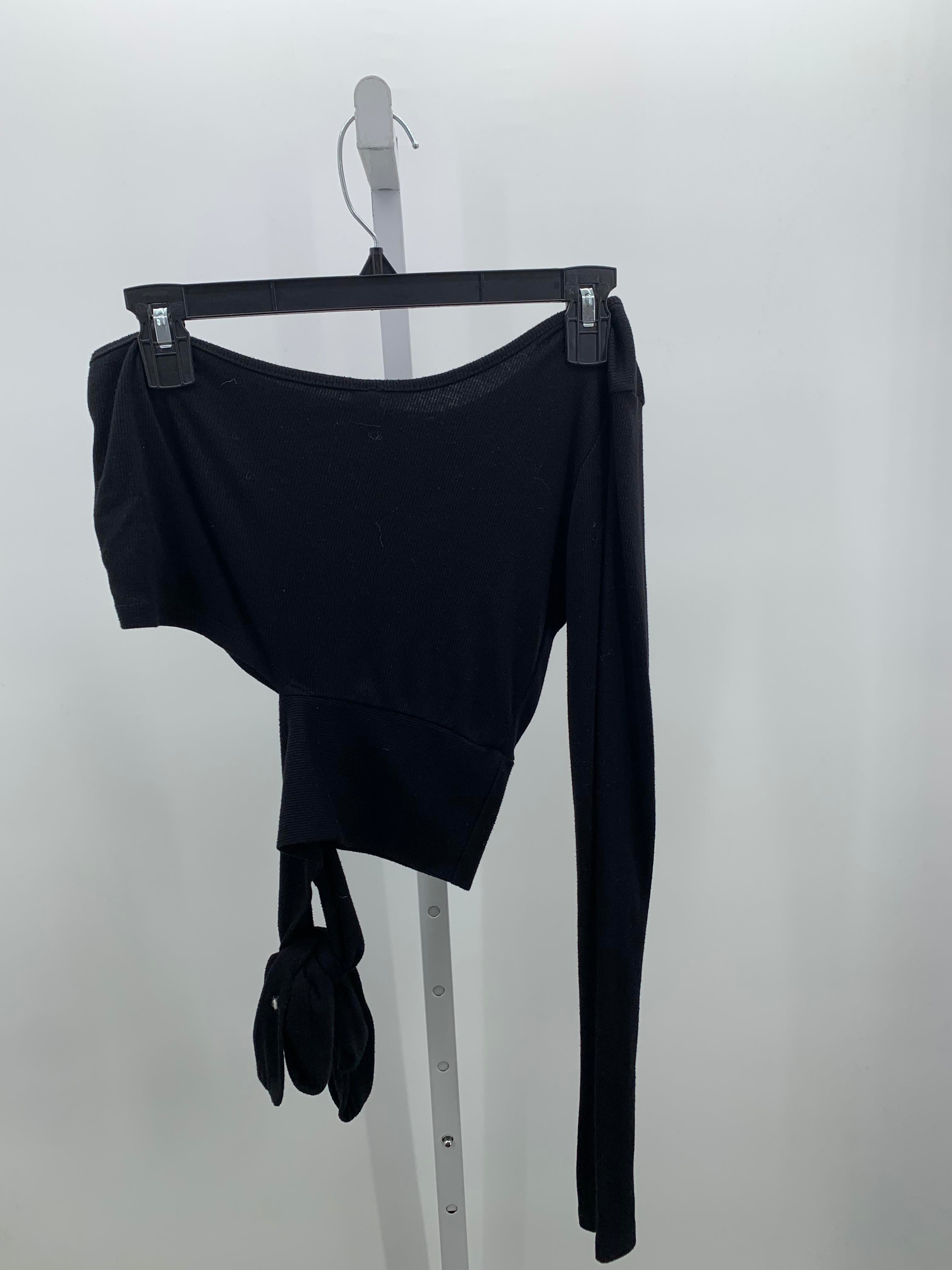 Size Medium Juniors Long Sleeve Shirt