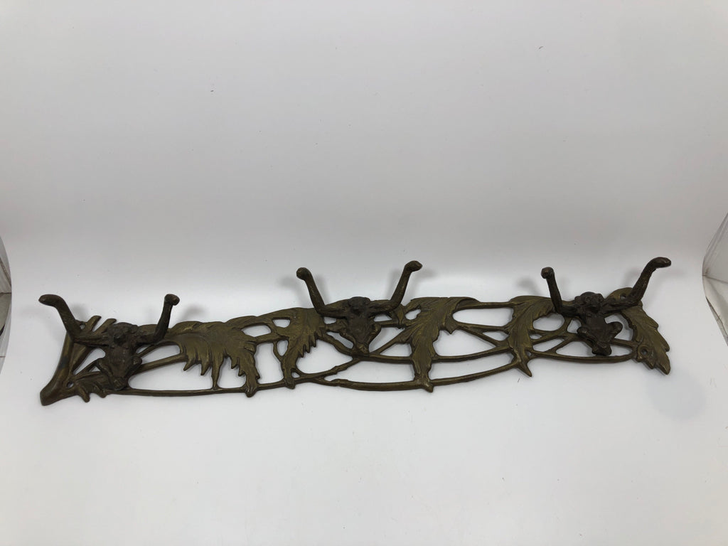 VTG BRASS MONKEY WALL HOOK DECOR.