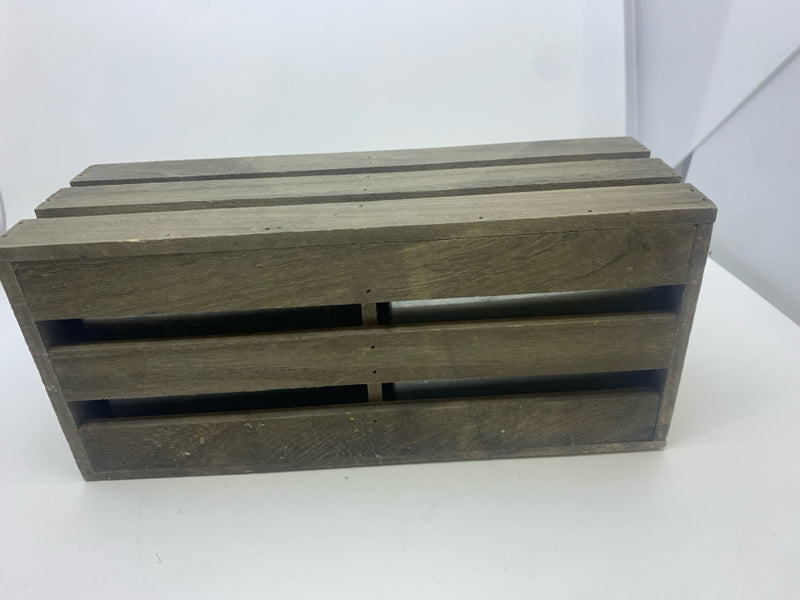GRAY WOOD DOUBLE RECTANGLE PLANTER W/ METAL INSERTS.