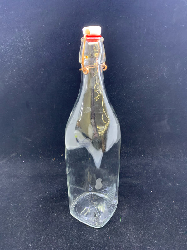 GLASS BOTTLE WITH STOPPER.
