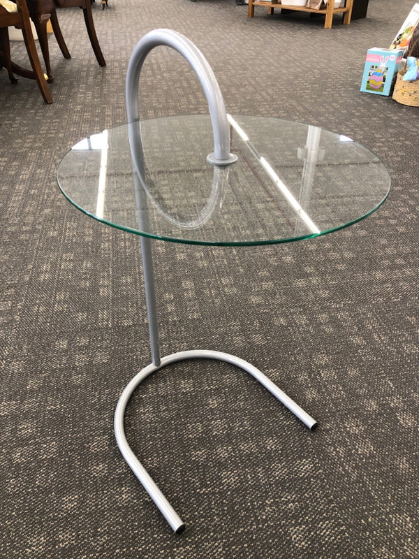 SMALL METAL/HANGING GLASS TOP TABLE.