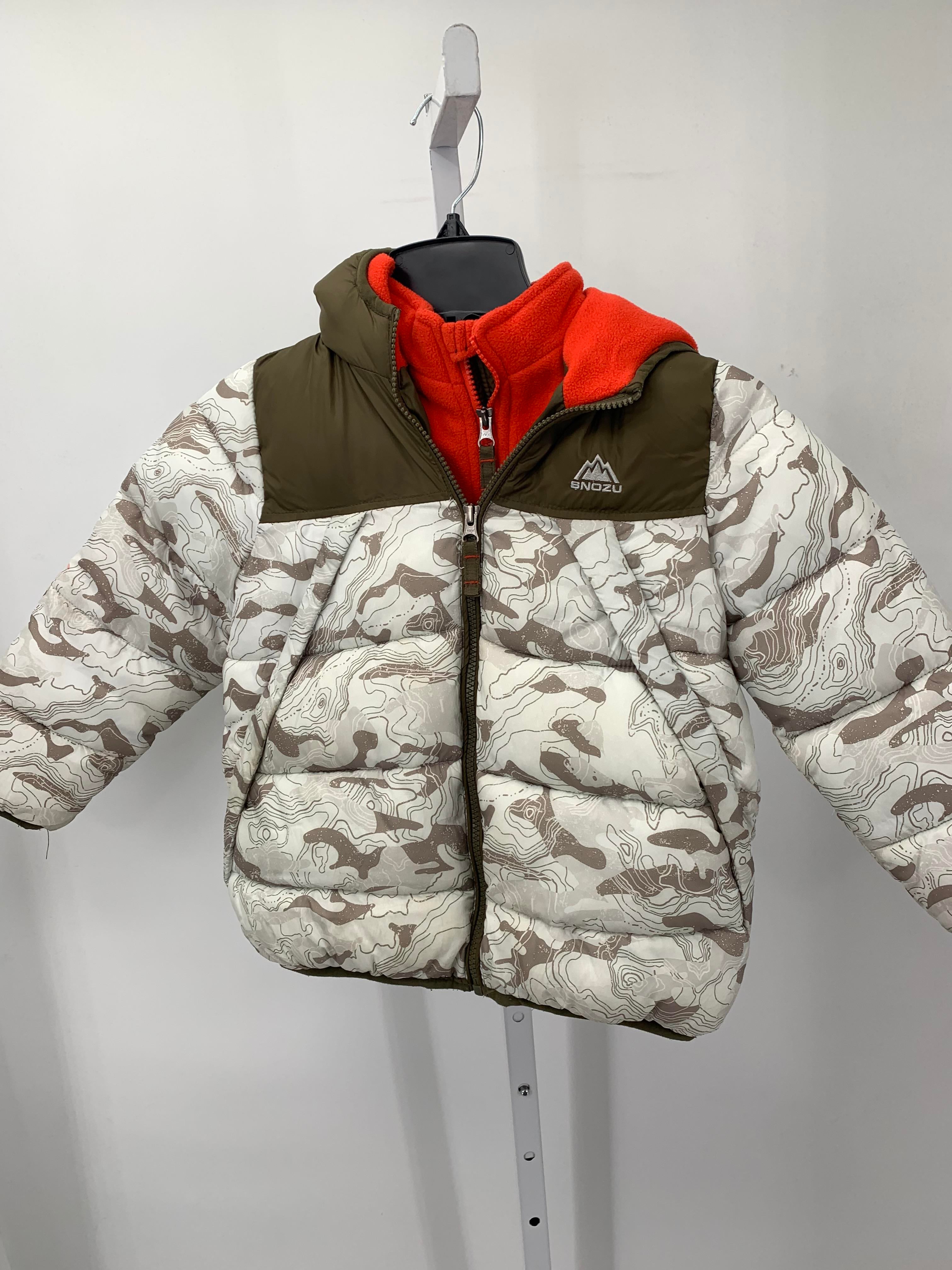 PATTERN HOODED FLEECE LINED.