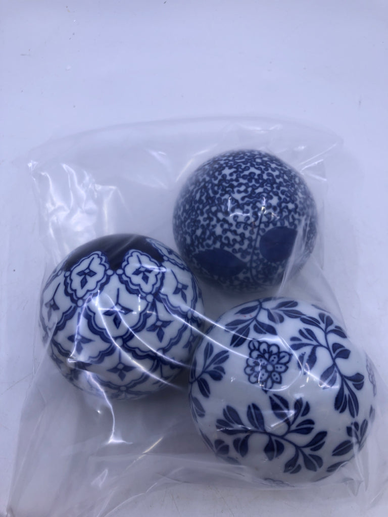 3 BLUE/WHITE FLORAL CENTERPIECE FILLER BALLS.