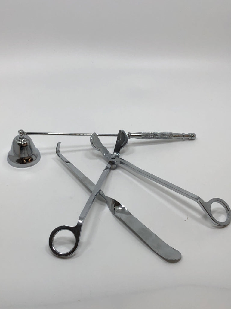 NIB HUNTINGTON HOME CANDLE SNUFFER SET.