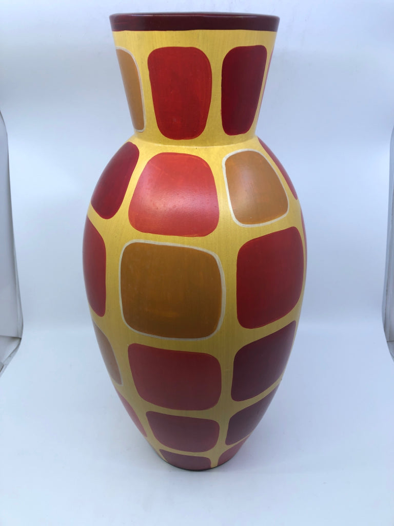 TALL ORANGE SQUARES FLOOR VASE.
