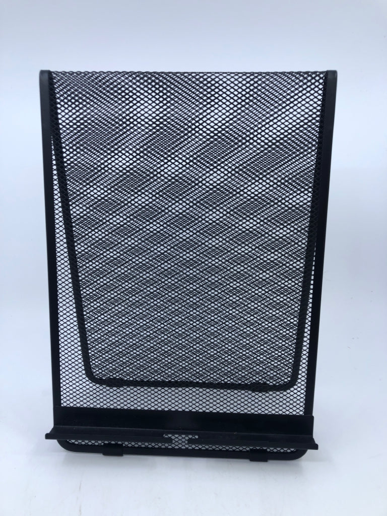 BLACK MESH BOOK STAND.