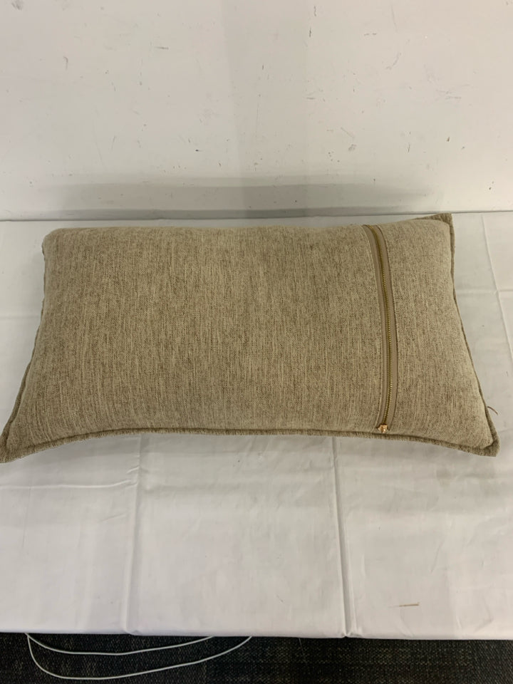 RECTANGLE TAN PILLOW.