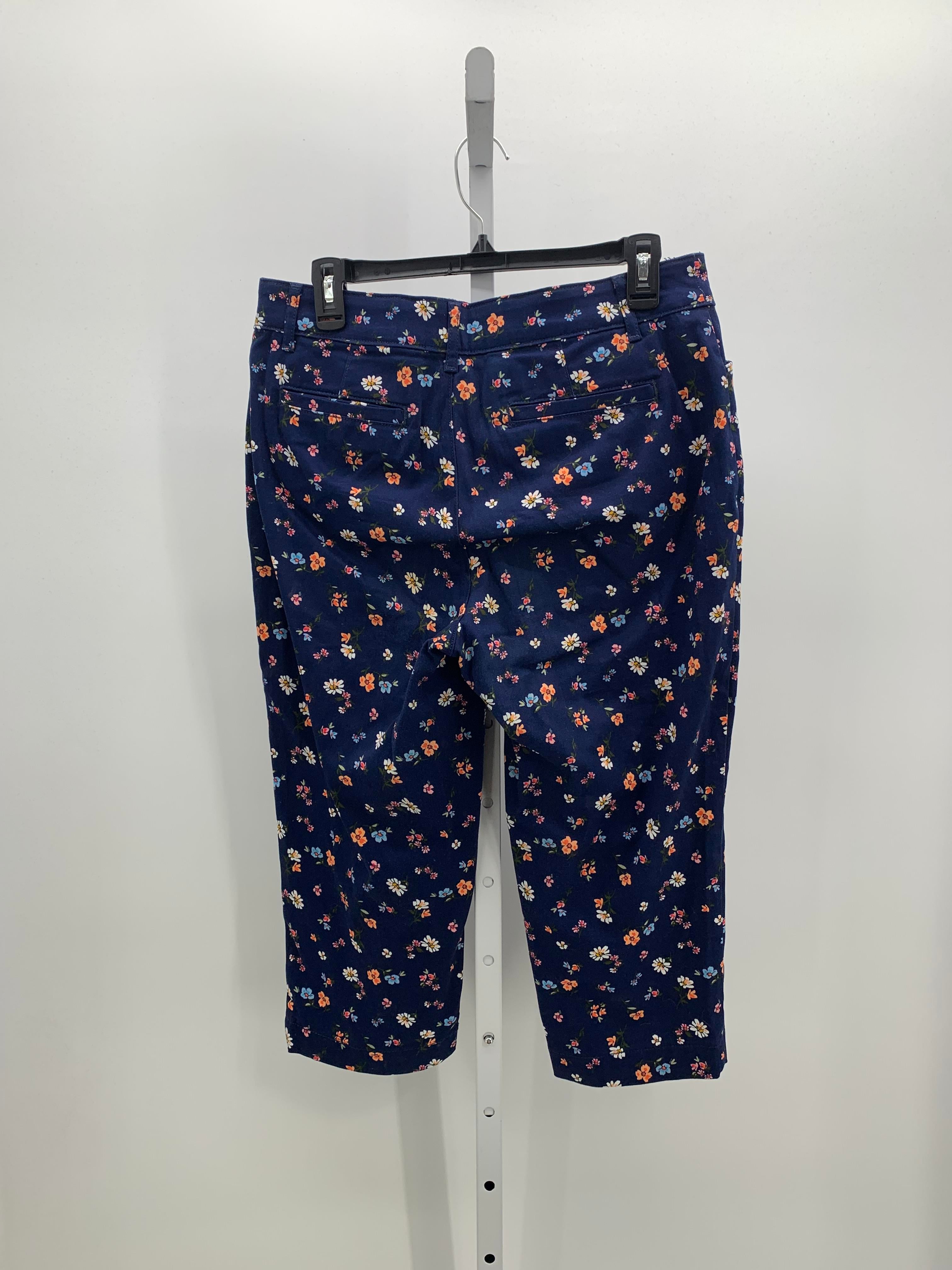 St. Johns Bay Size 8 Misses Capri Pants