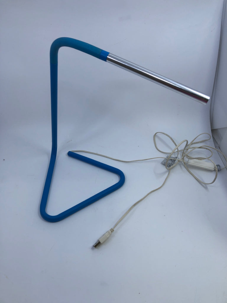 MINIMALIST DESIGN BLUE BENT WIRE LIGHT.