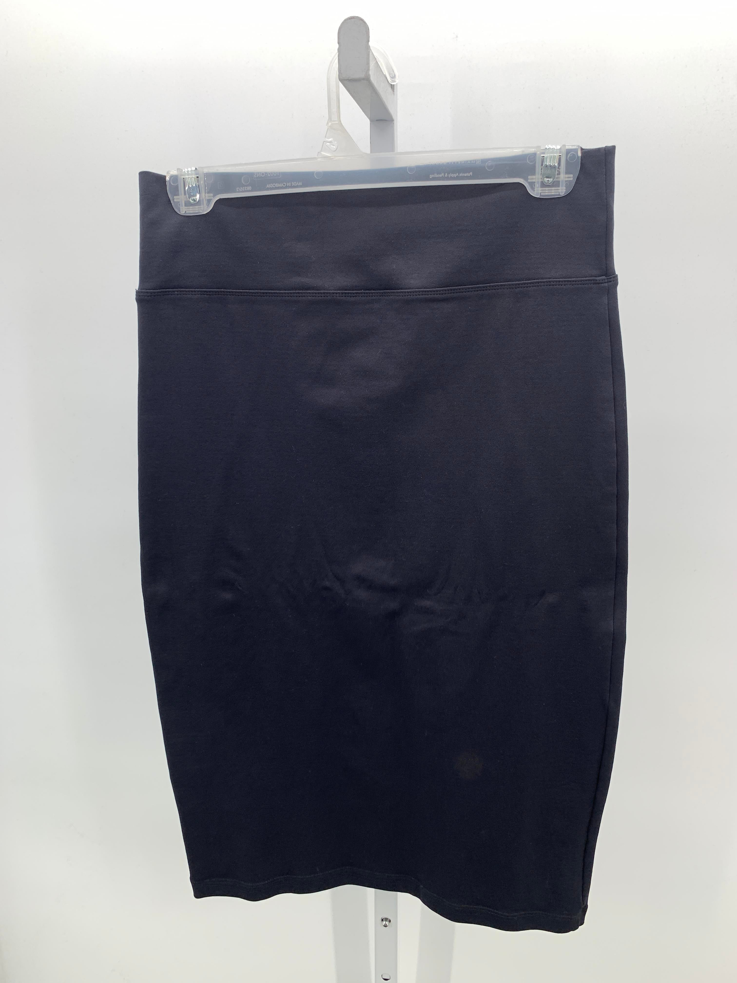 Soho Size Medium Misses Skirt