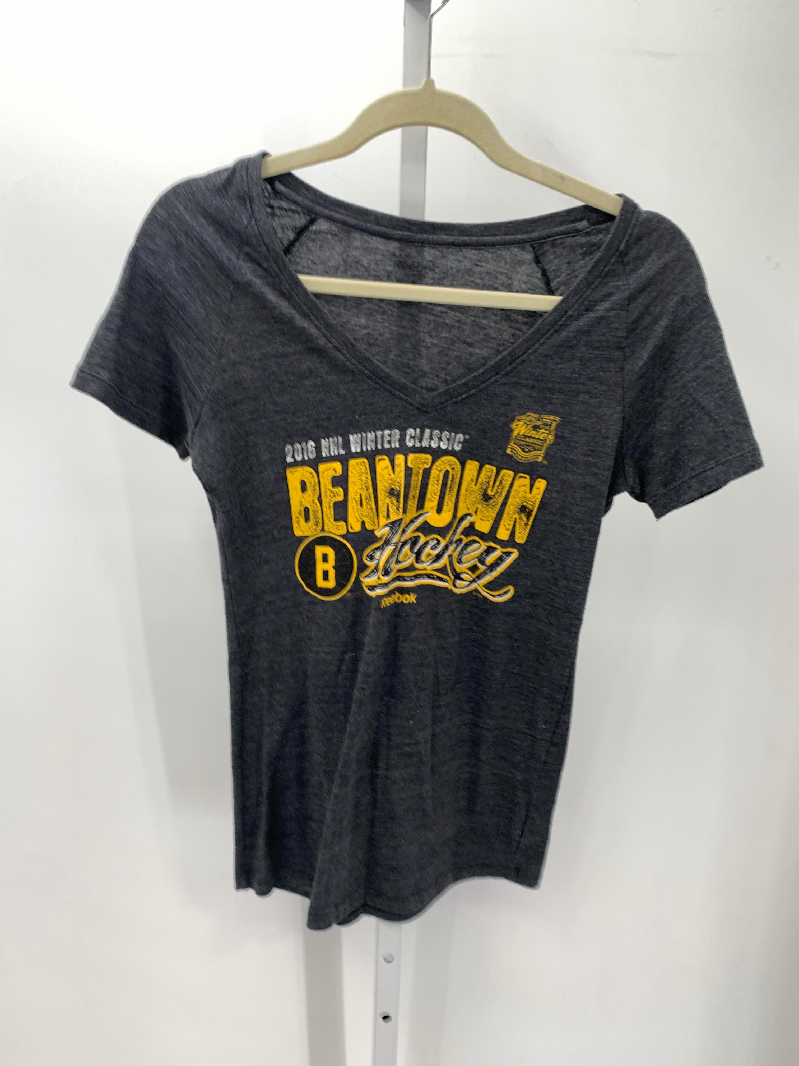 Reebok Size Medium Misses Short Sleeve Shirt