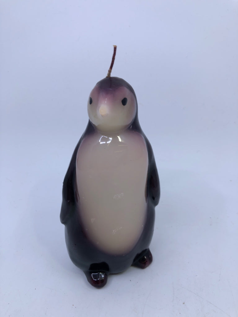 PENGUIN CANDLE.