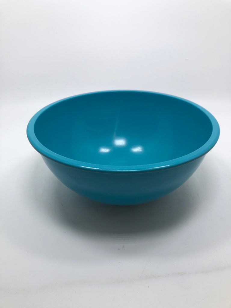6PC COLORFUL MELAMINE NESTING BOWLS.