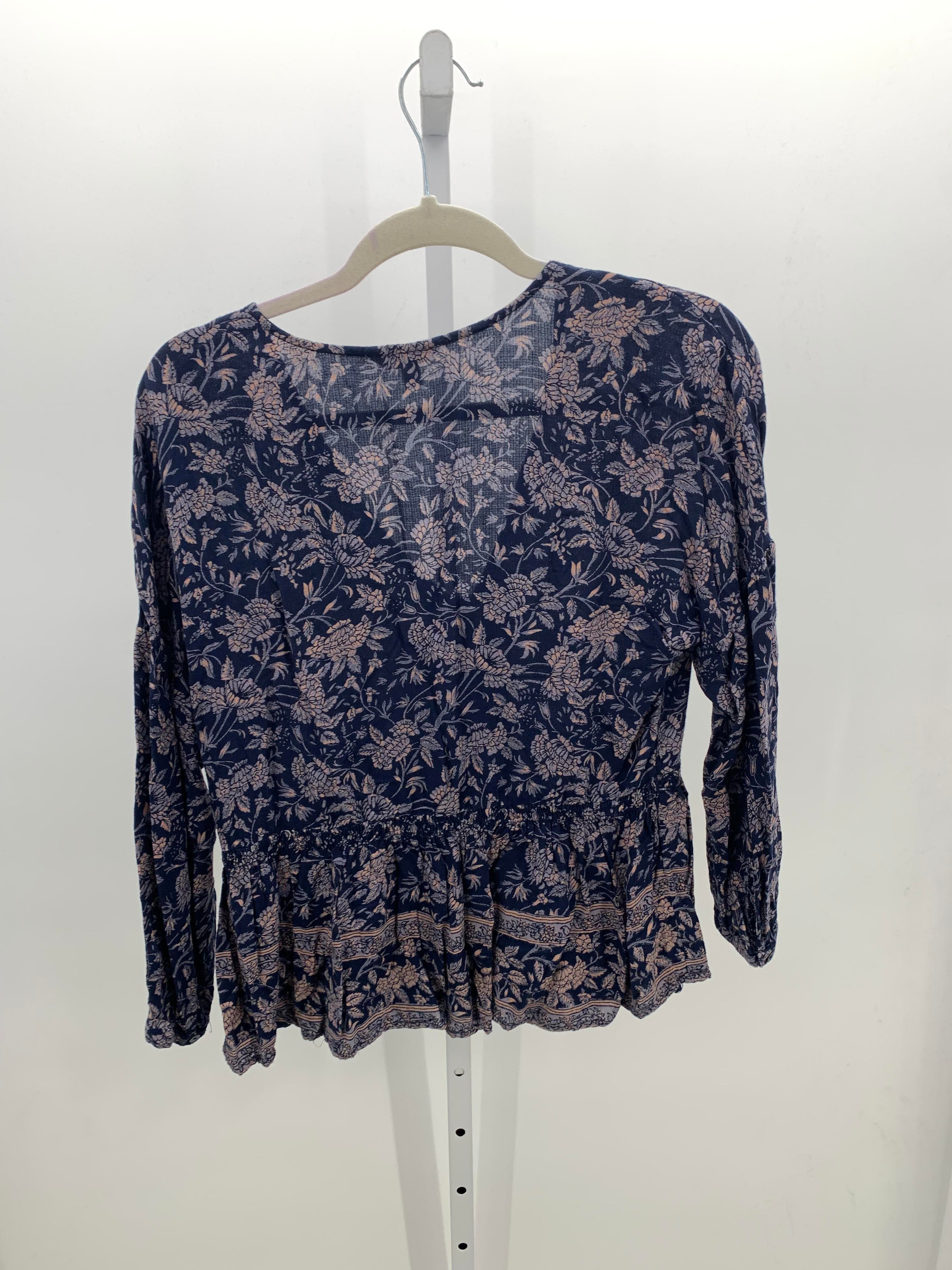 Lucky Brand Size Medium Misses Long Sleeve Shirt
