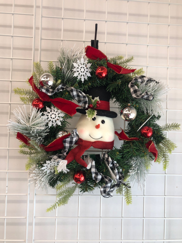 SNOWMAN WREATH.