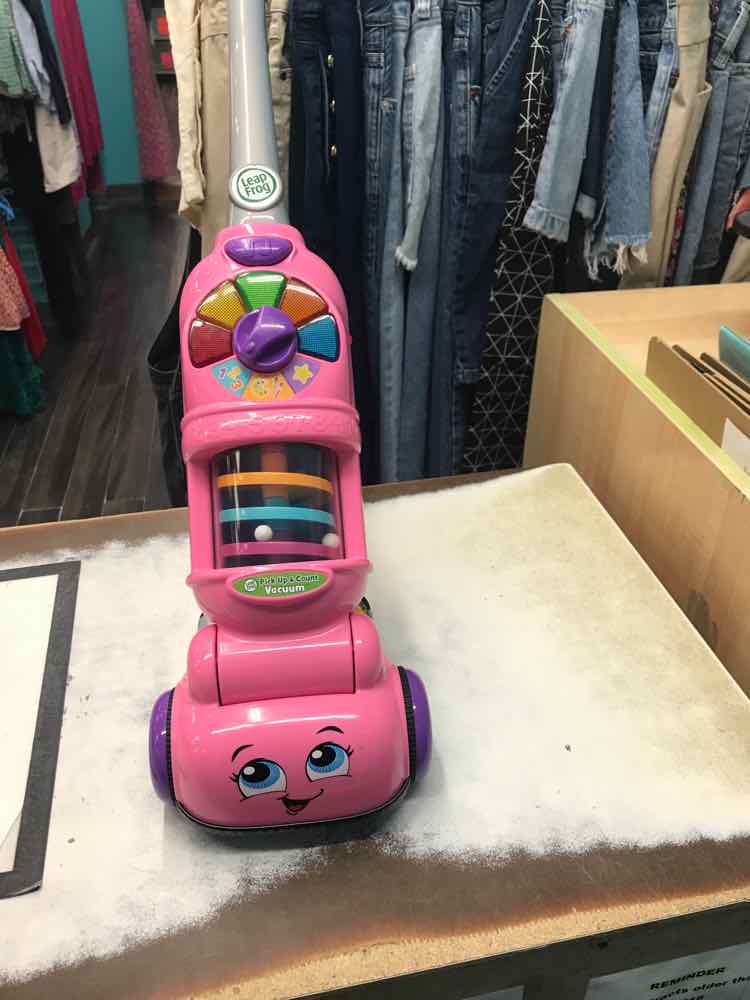 Leapfrog Toy Vacuum