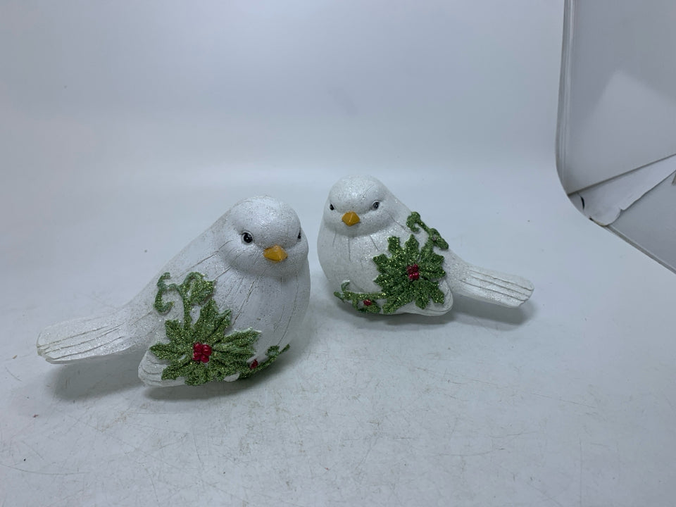 2 WHITE SPARKLE CHICKADEES W/ EMBOSSED HOLLY.
