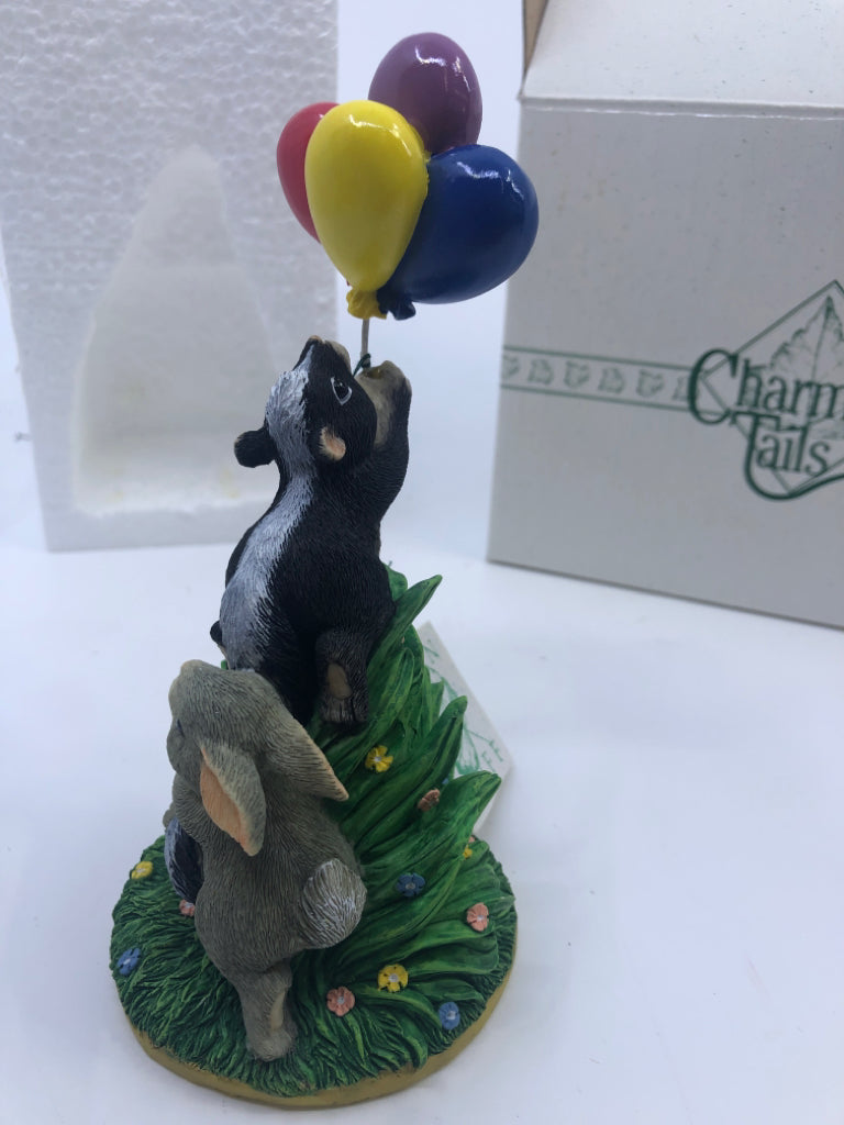 NIB HANG ON CHARMING TAILS