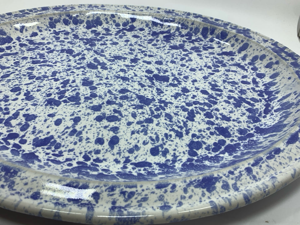 BENNINGTON POTTERS BLUE SPATTER PLATTER.