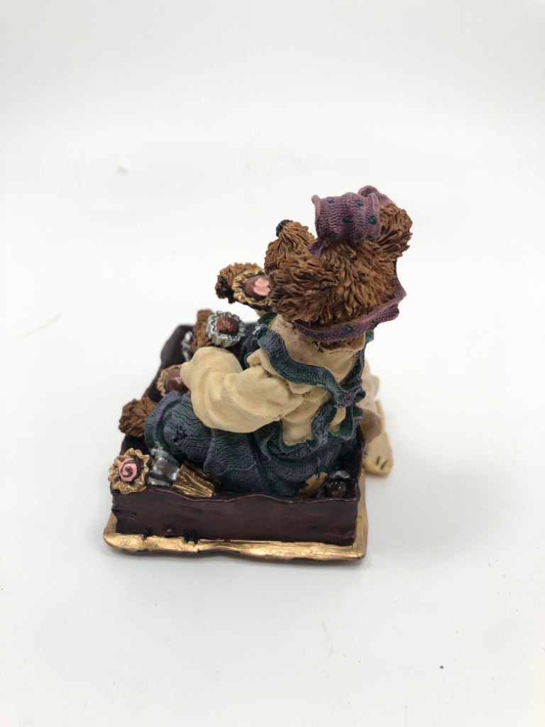 CHOCOHOLICS BOYD BEAR FIGURINE.