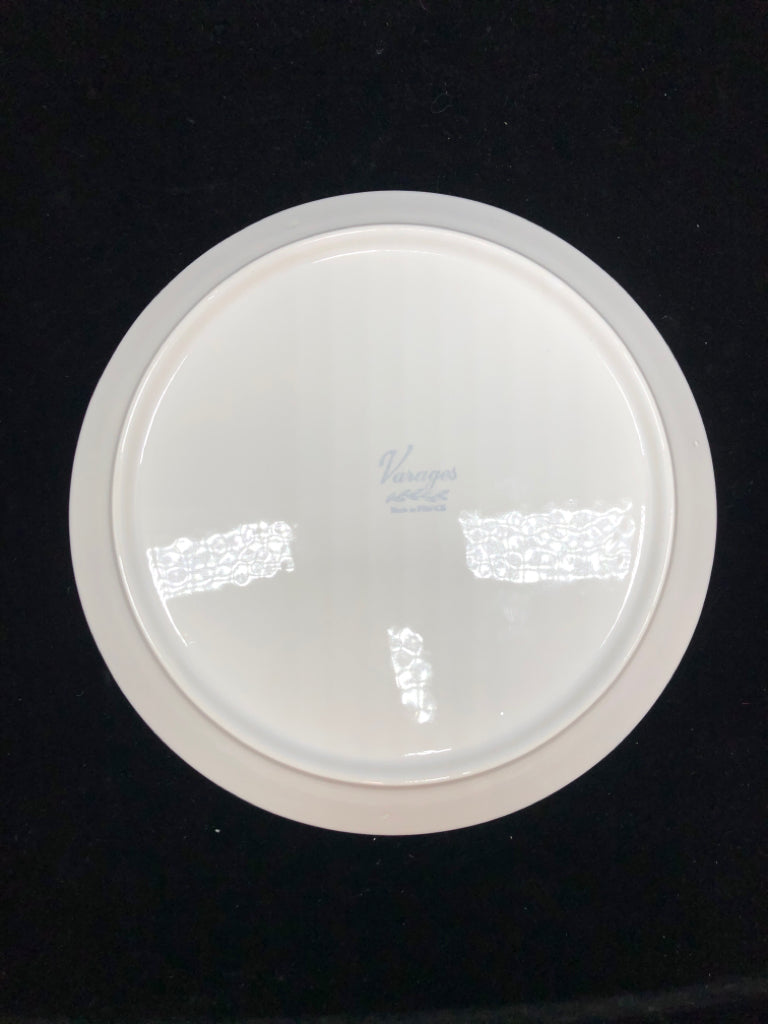6- DIVIDED VARAGES WHITE CERAMIC FONDUE PLATES.