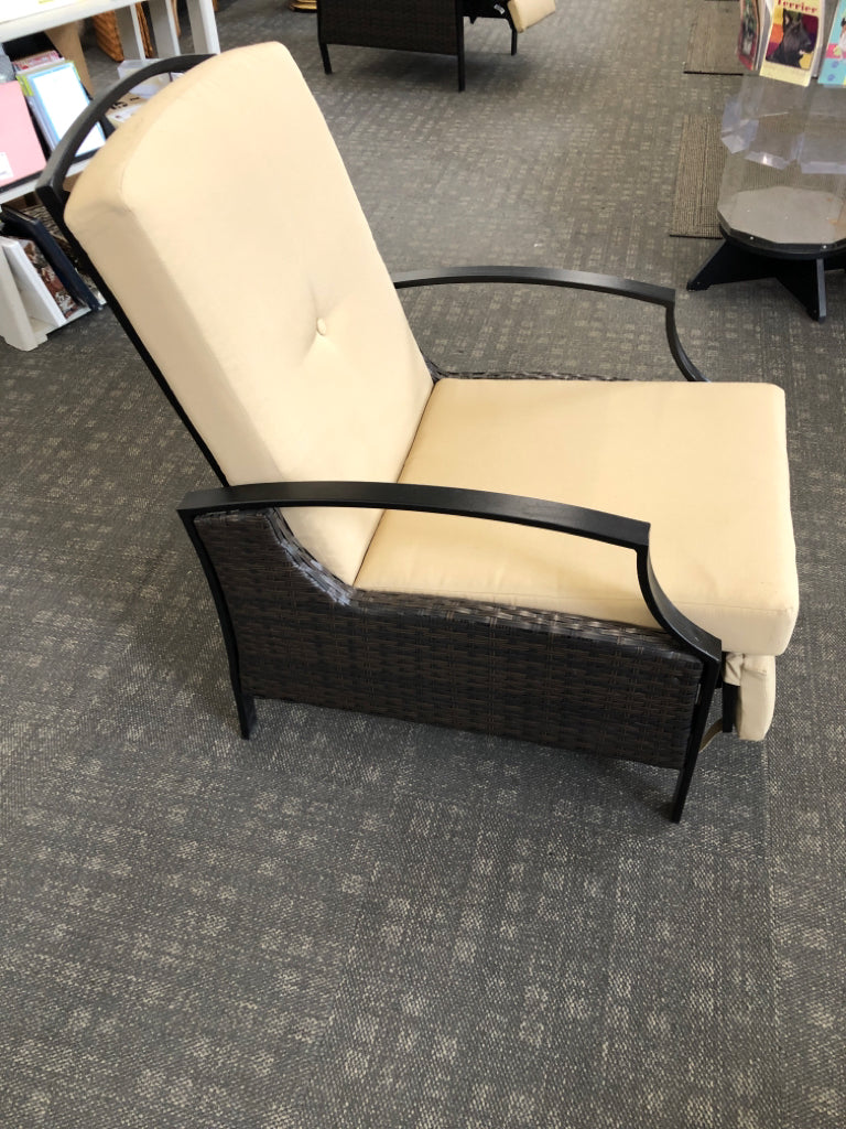 RECLINING PATIO CHAIR W/TAN CUSHION BROWN FRAME.