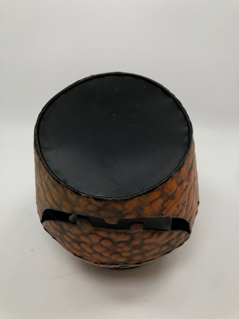 GALVANIZED METAL PUMPKIN BUCKET W/HANDLE.