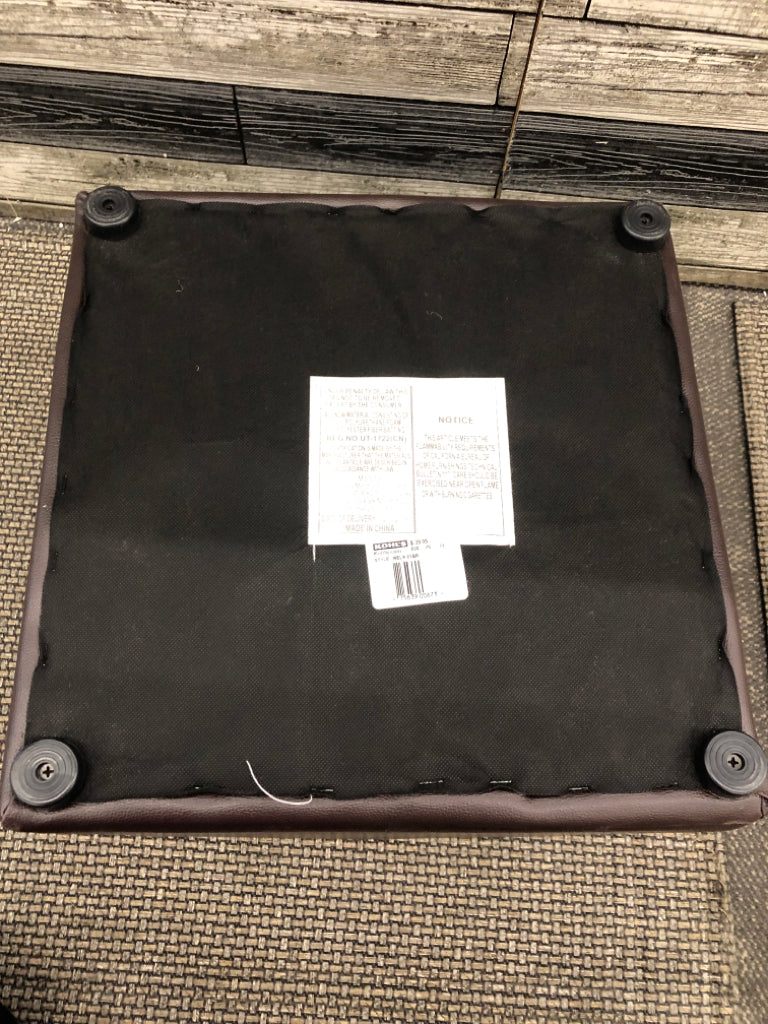 BROWN FAUX LEATHER STORAGE CUBE.