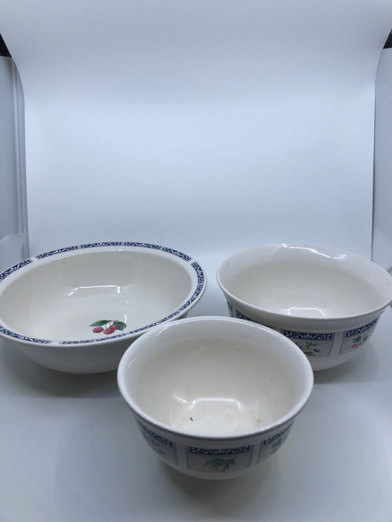 3 PC PFALTZGRAFF NESTING BOWL SET.