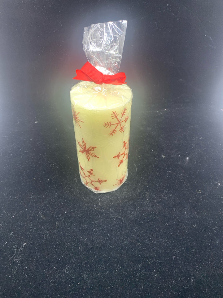 NEW SNOWFLAKE PILLAR CANDLE.