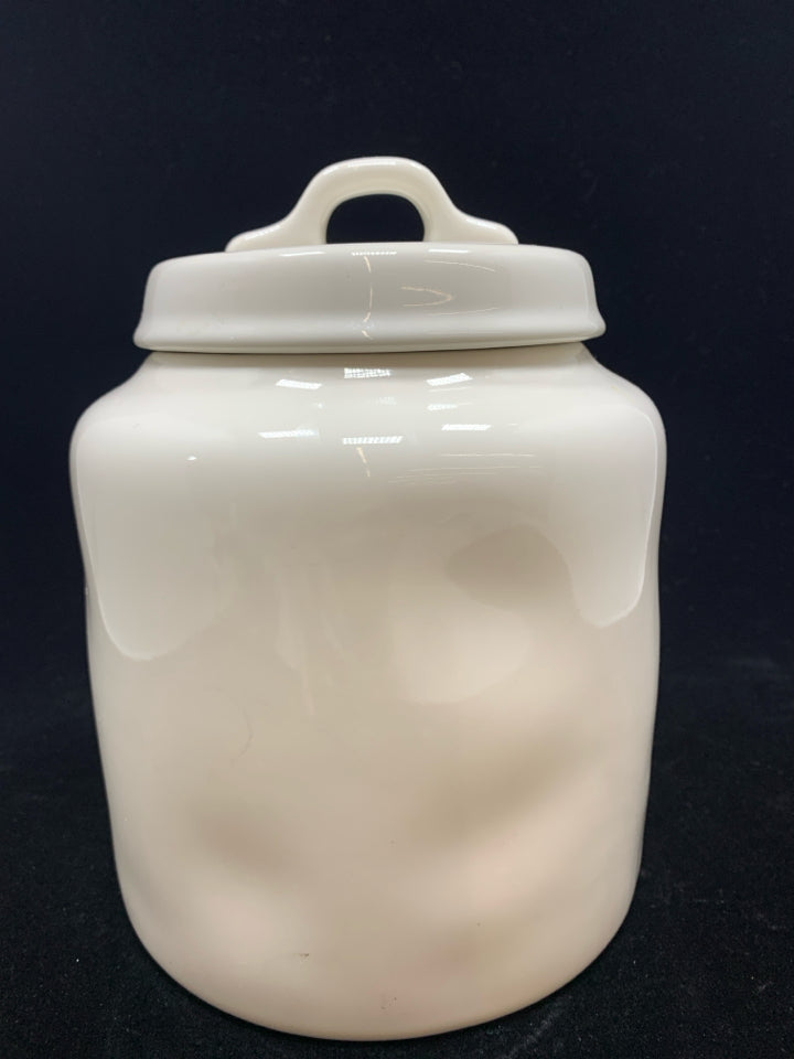 Canister