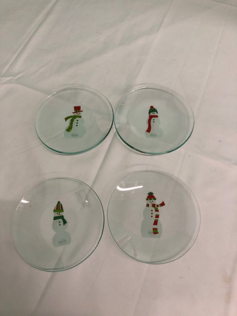 4 SMALL GLASS SNOWMAN APPETIZERS PLATES.