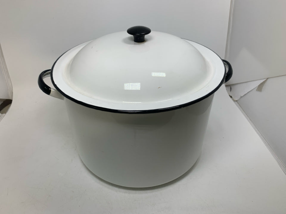 ENAMEL STOCK POT W/ HANDLES LID BLACK EDGE.