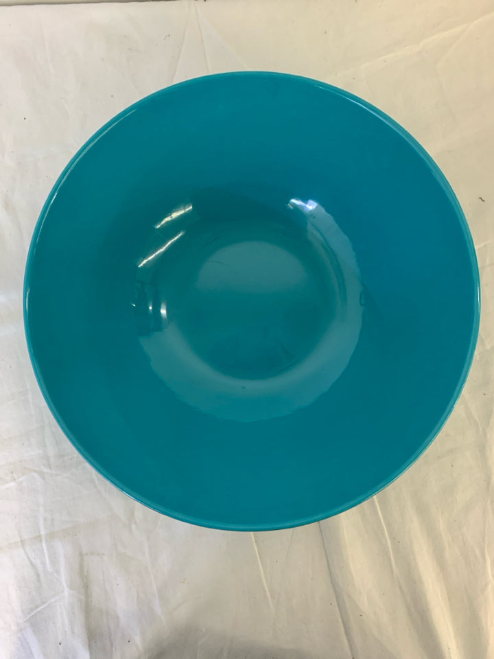 CITRUS GROVE TEAL PLASTIC BOWL.