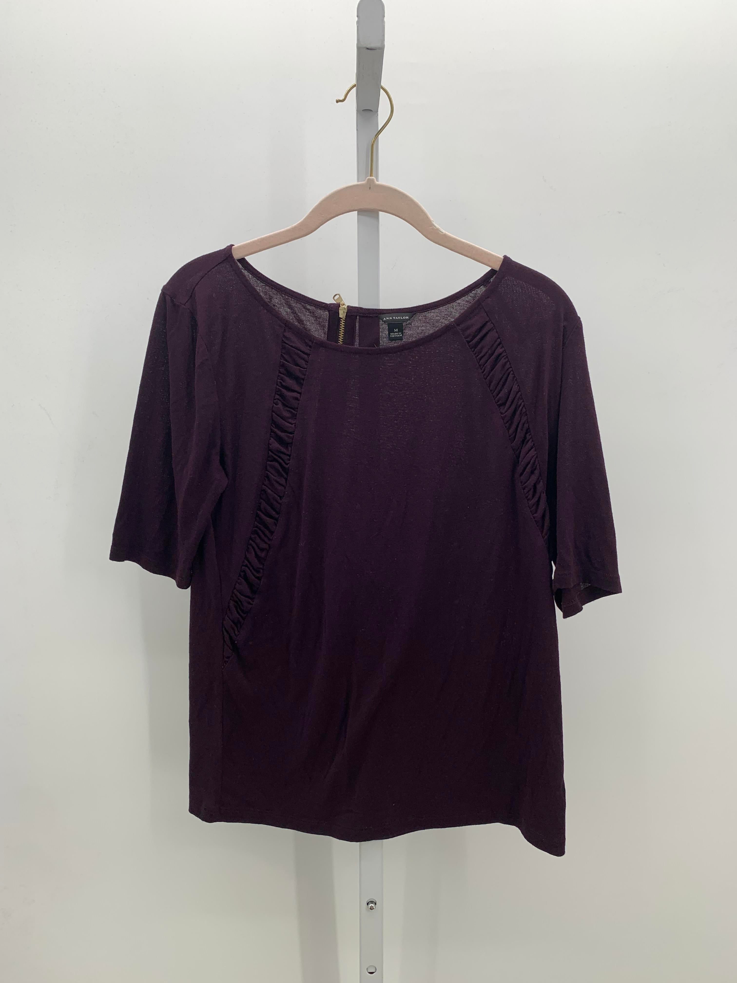 Ann Taylor Size Medium Misses Short Sleeve Shirt