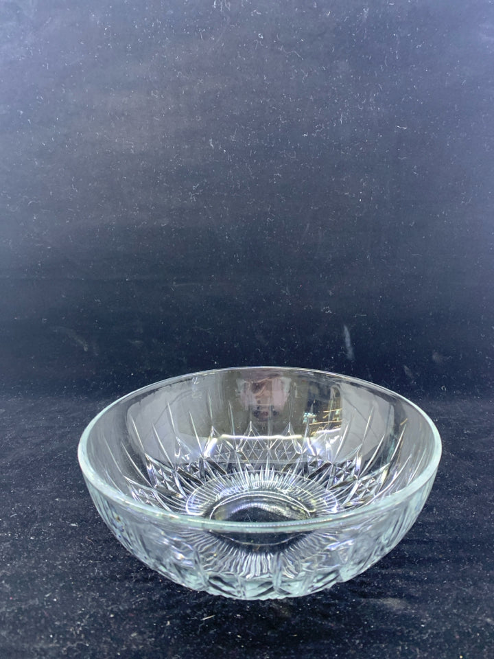 CUT GLASS BOWL W/DIAMOND PATTERN.