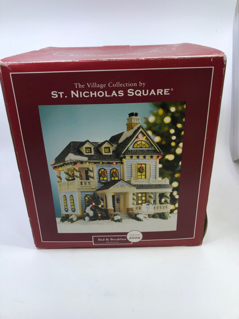 ST NICHOLAS SQUARE BED & BREAKFAST CHRISTMAS VILLAGE.