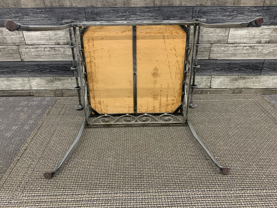 METAL SCROLL WOOD WEAVE PATTERN SEAT.