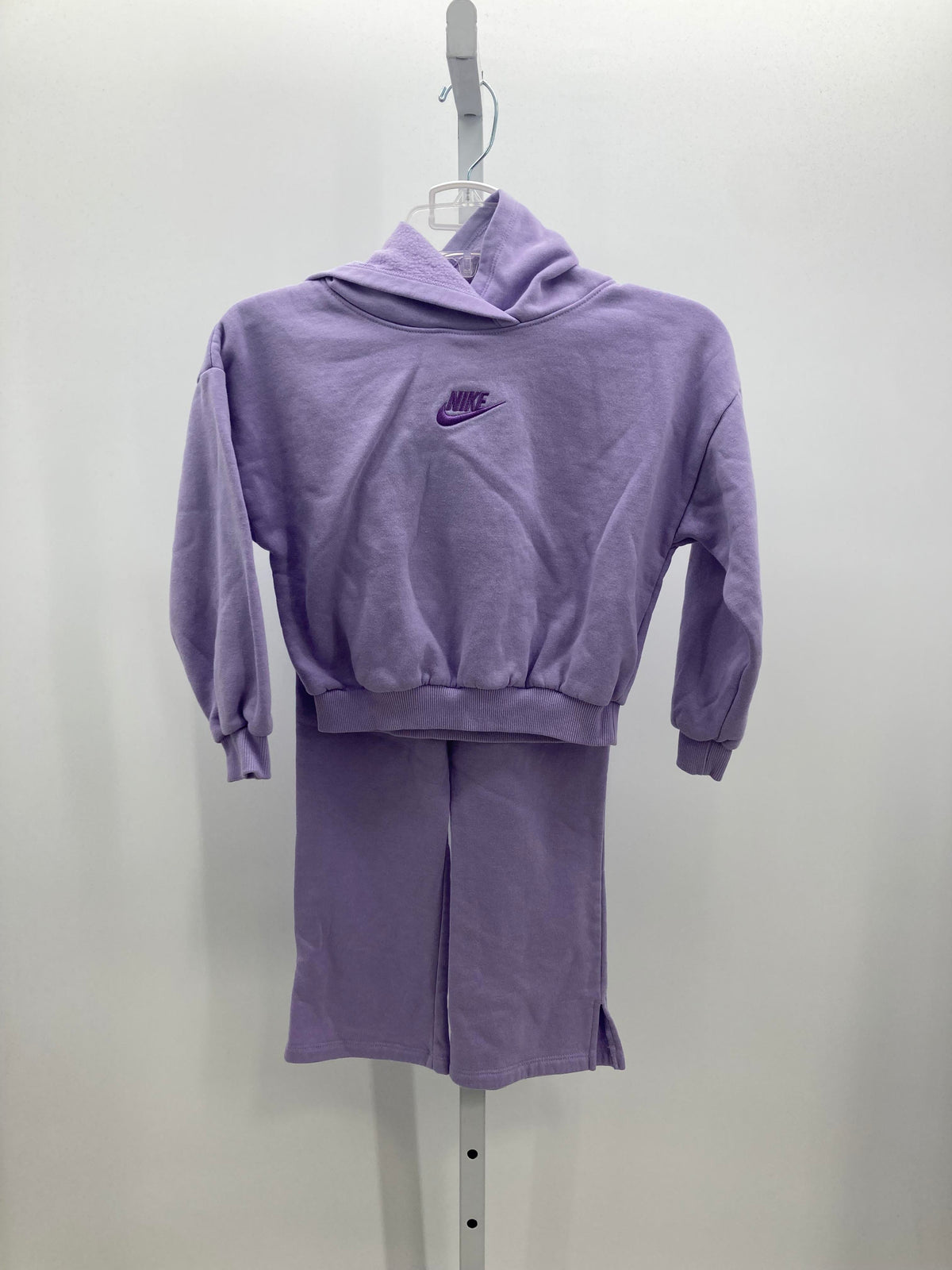 Nike Size 6 Girls 2 Pieces
