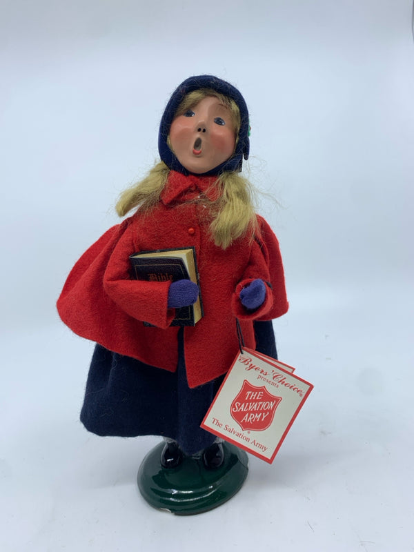 2009 BYERS CHOICE SALVATION ARMY SCHOOLGIRL HOLDING BOOK.