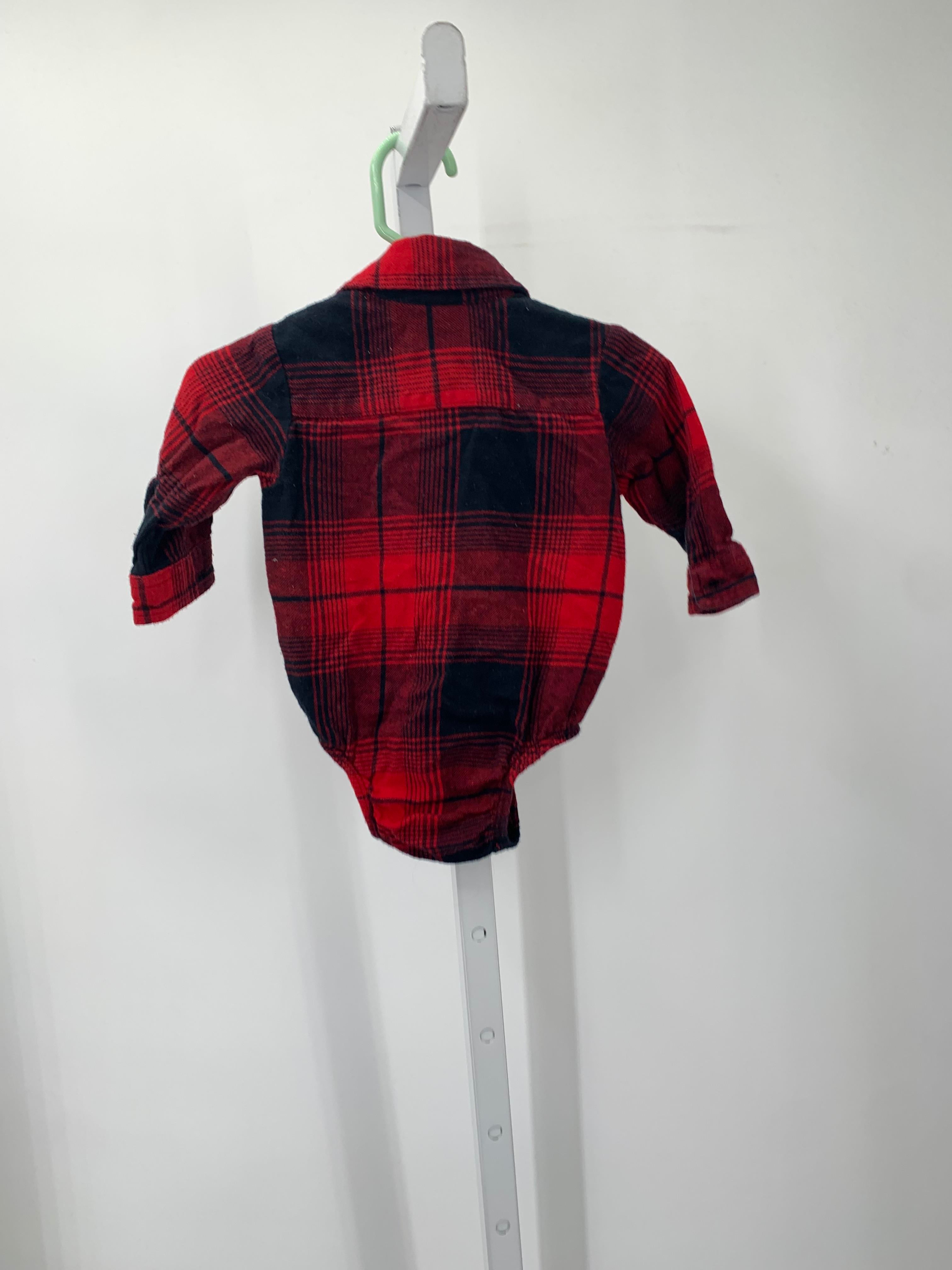 BLACK PLAID BTN DOWN.