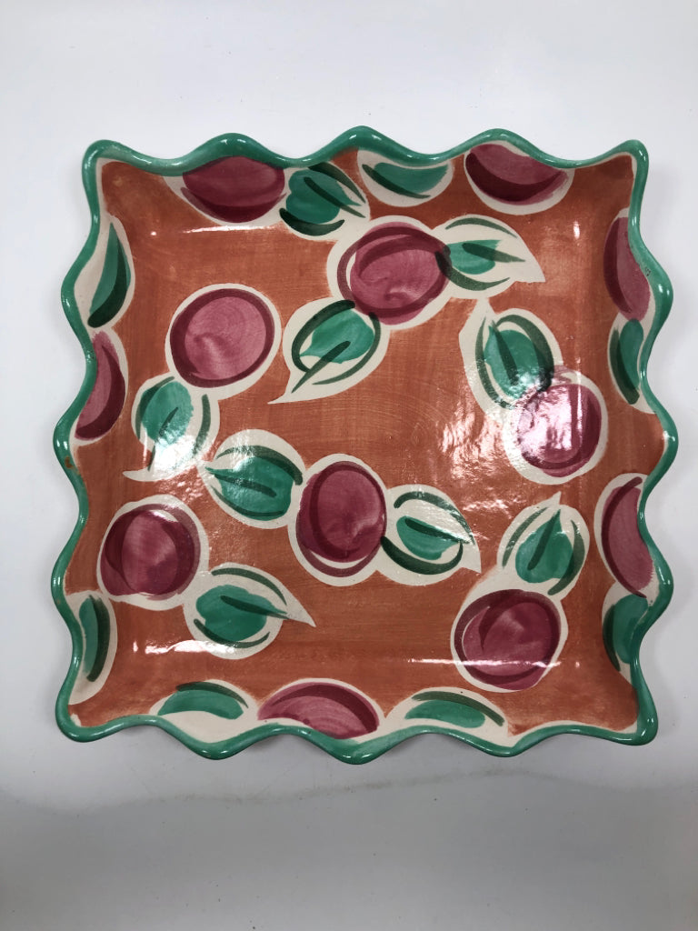 FIORIWARE & JARDINWARE SCALLOPED EDGE CHERRY DISH.
