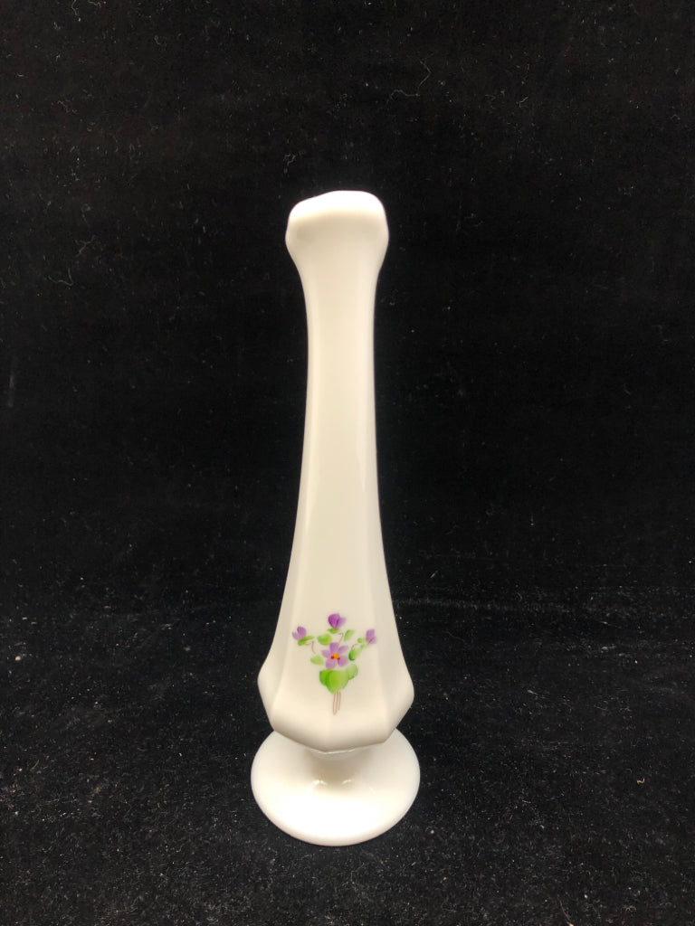 VTG FOOTED PURPLE FLORAL BUD VASE- SIGNED.