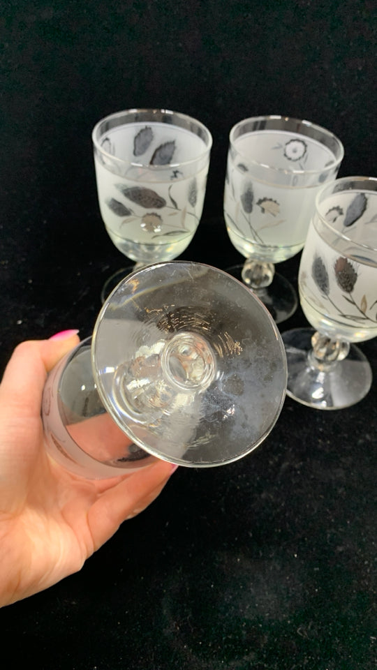 4 VTG FROSTED WHEAT PATTERNED WATER GOBLETS.