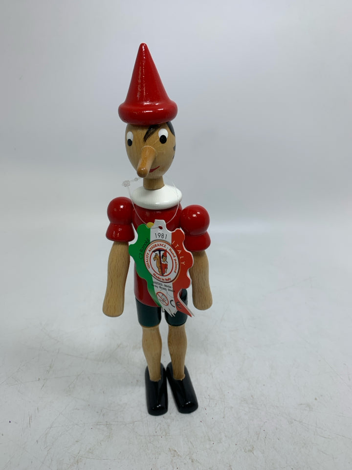 NWT WOODEN PINOCCHIO FIGURINE HAND CRAFTED IN ITALY.