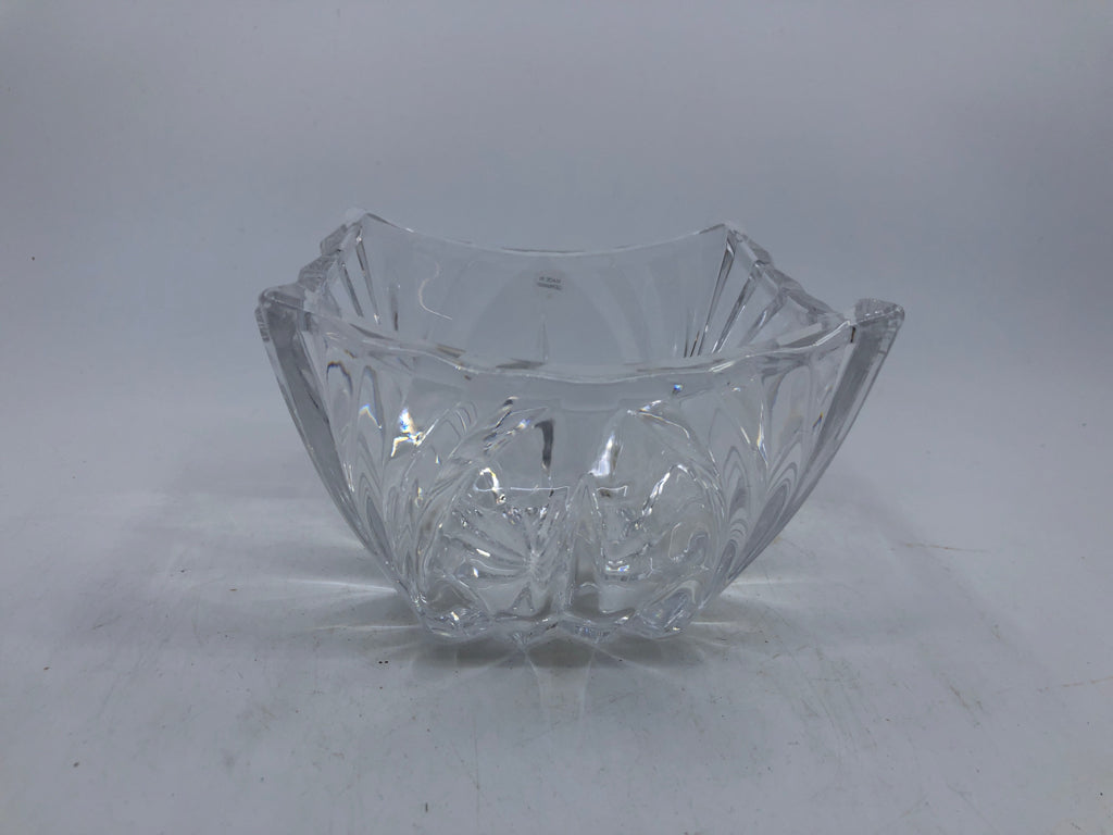 CRYSTAL SQUARE CANDY DISH.